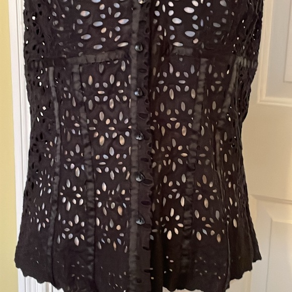 Caché Vintage Black Eyelet Form Fitting Top - Picture 4 of 12